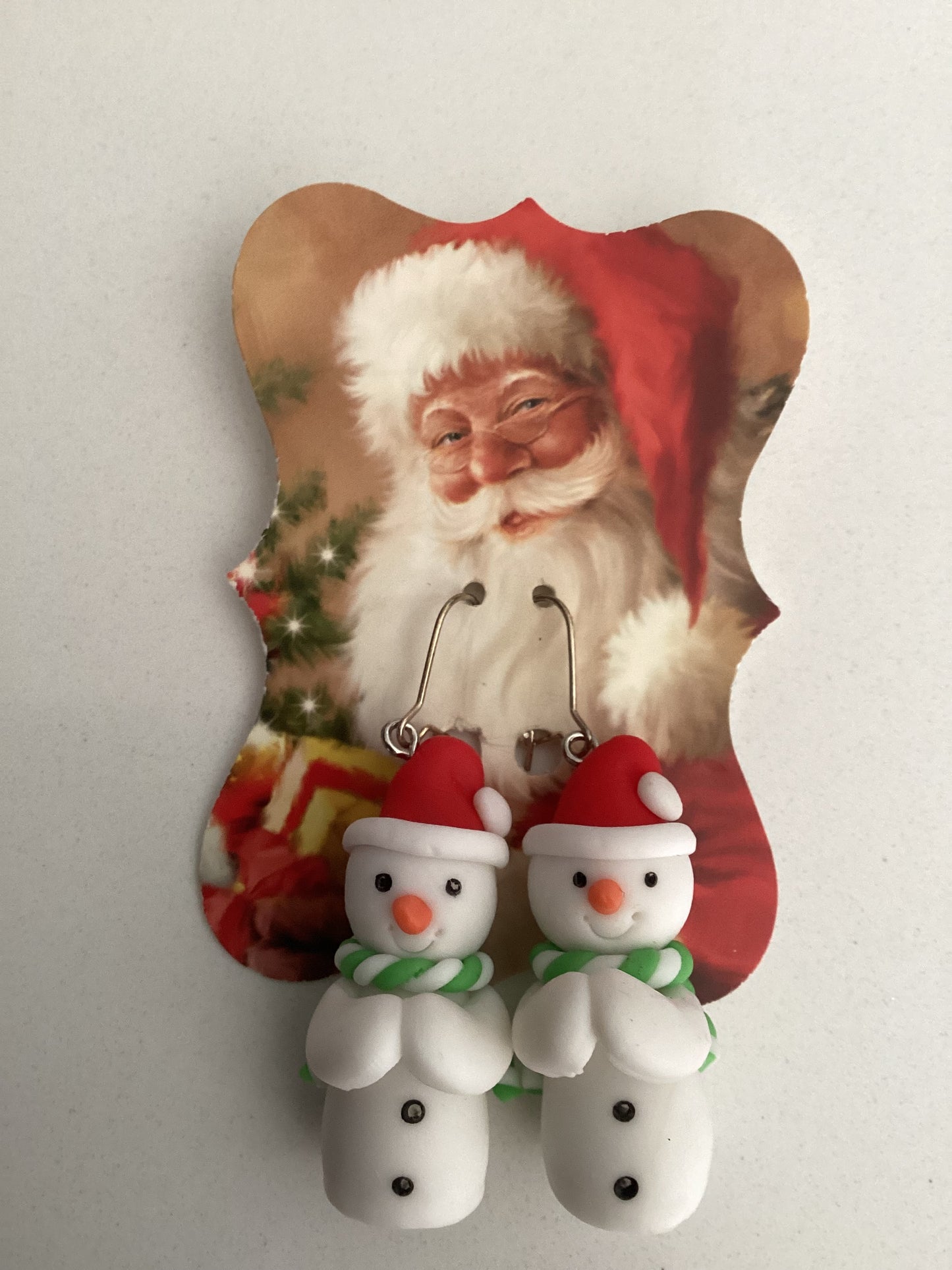 Smile Bright211 Handmade Christmas Earrings-Snowman Prayer hands