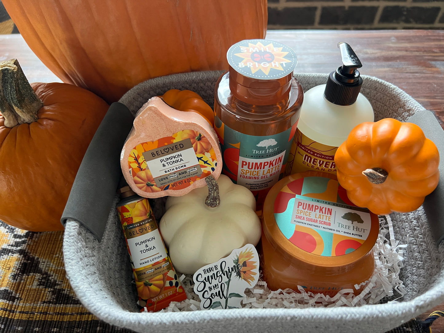 Smile Bright211 LLC Custom Theme Gift Basket- Pumpkin