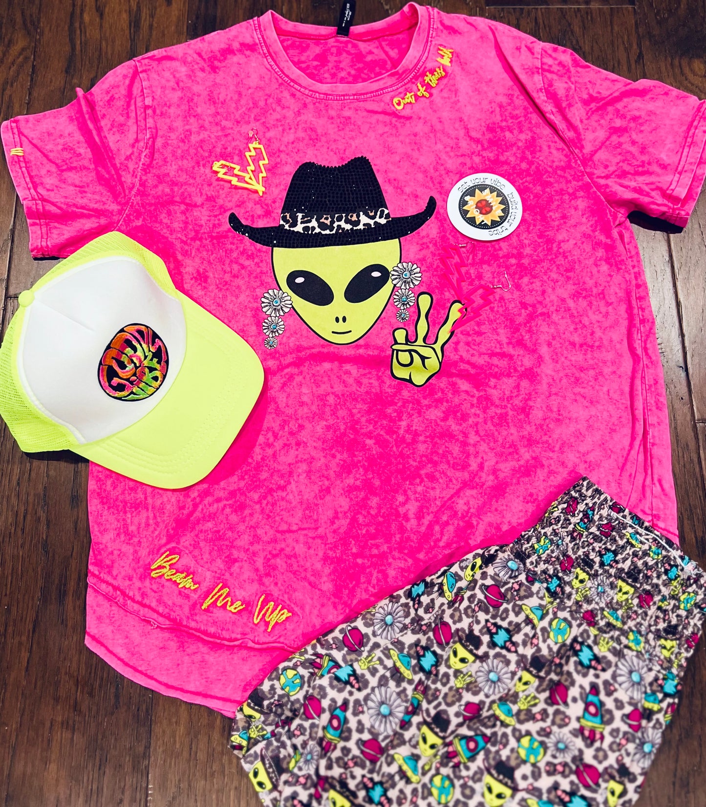 Alien Peace Shirt
