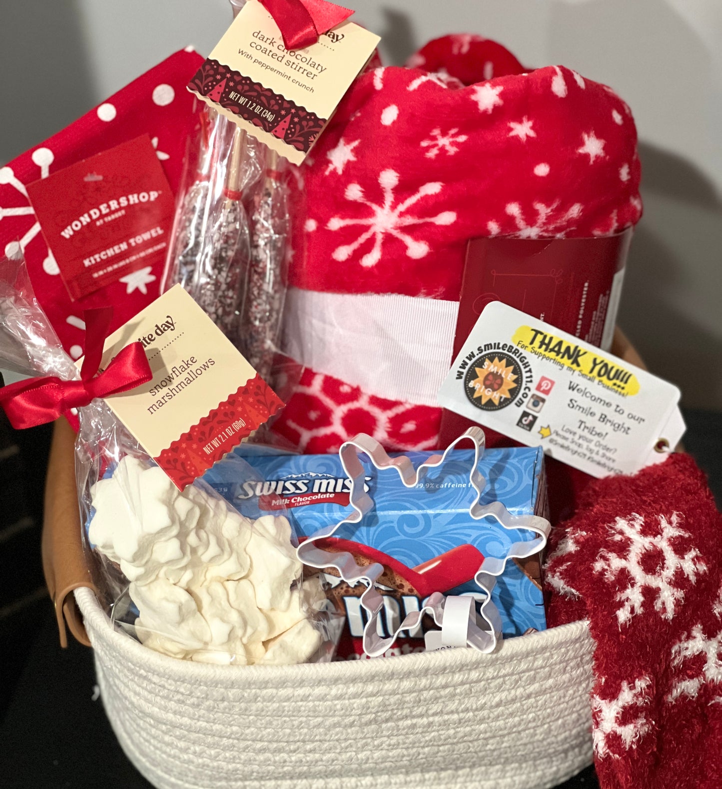 Smile Bright211 LLC Custom Theme Gift Basket-Snowflake