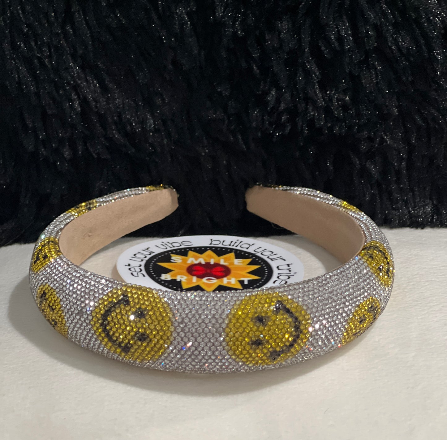 “Smile Bright” gift collection